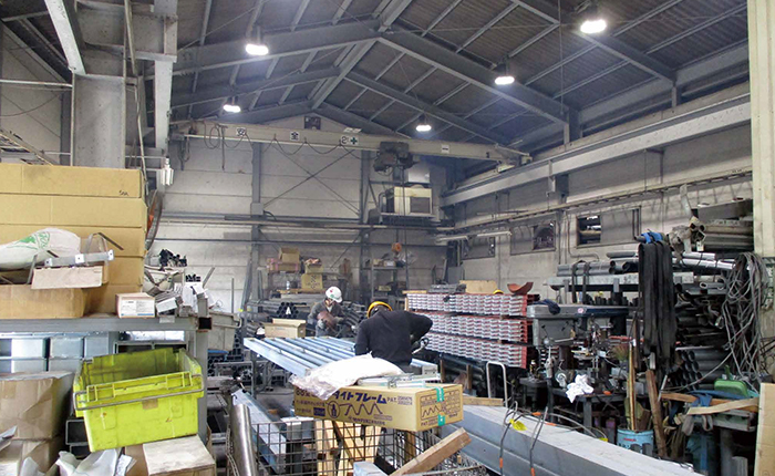 二チプレ本社1階生産工場